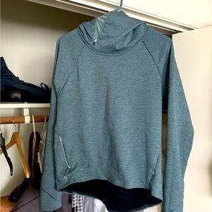 On Running Women’s sweatshirt